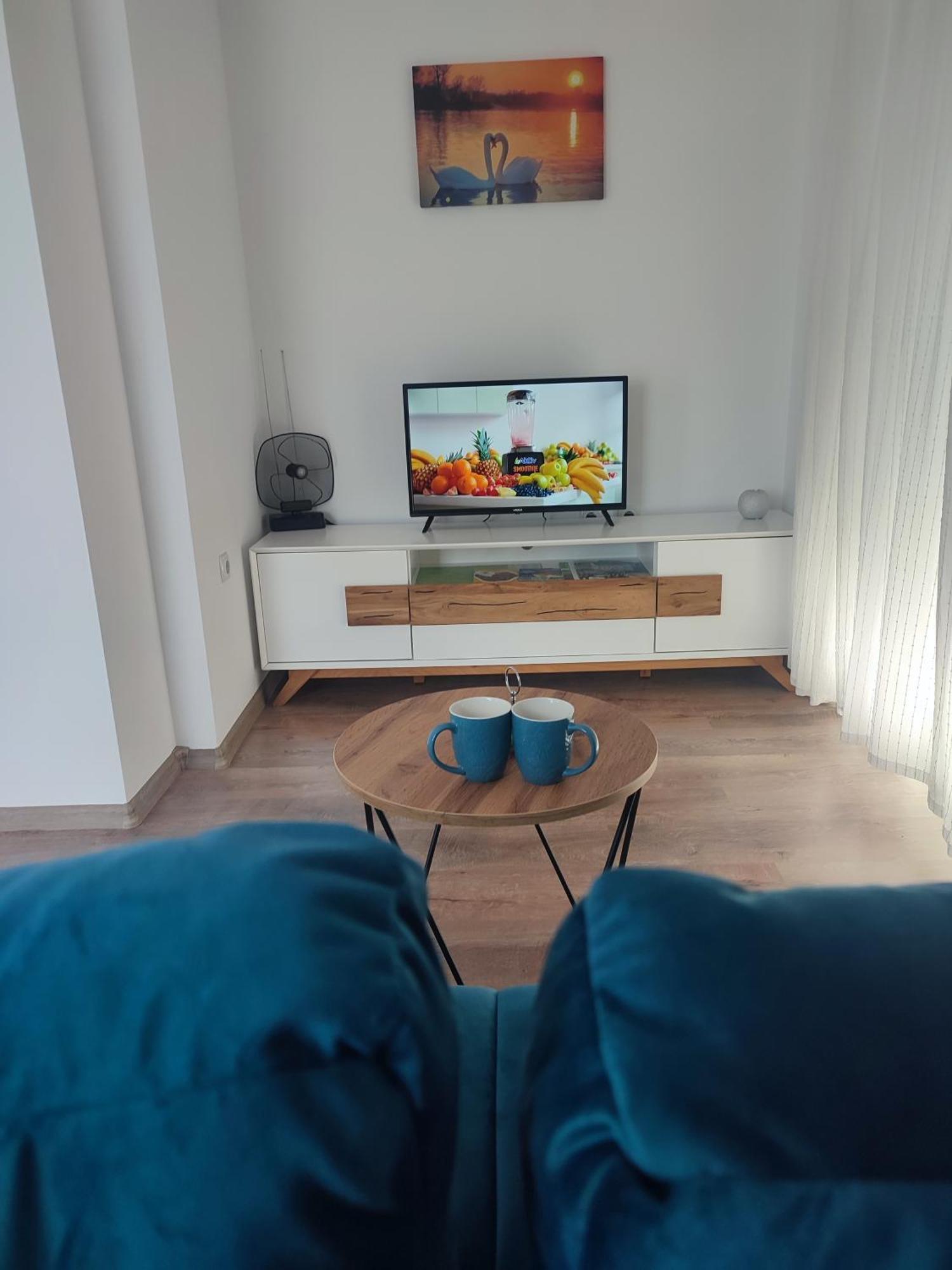 Apartman Swans Оточац Экстерьер фото